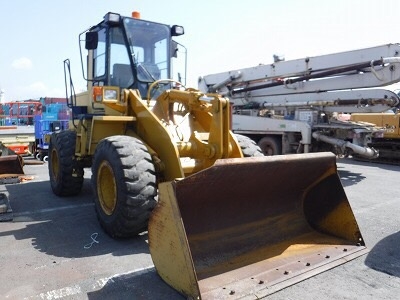 Komatsu WA200-1 sn.30,000 กว่า เก่าญี่ปุ่น สภาพสวย ดี พร้อมใช้งาน โทร.090-986-2521 อ๊อบ