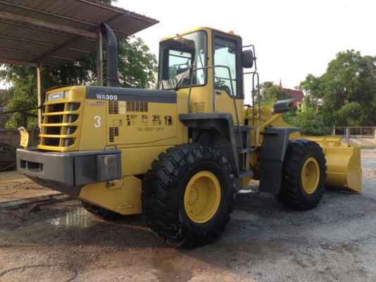 Komatsu WA300-3 เก่าญี่ปุ่น สภาพดีพร้อมใช้งาน โทร.090-986-2521 อ๊อบ