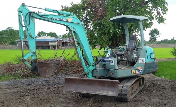 ขาย yanmar B27-2เก่าญี่ปุ่นยังไม่เคยใช้งานในไทยปั๊มนิ้วมีลายหัวเจาะ คอนโทลสั้น น้ำมัน  สภาพสวยๆ