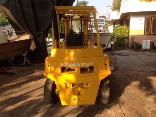 ขายรถโฟ็คลิทโคมัสสุ3.5ตัน งาสไลด์ สภาพสวยพร้อมใช้งานครับ ขาย 185000 บาท โทร 0924541395 พรสักสิทธิ์