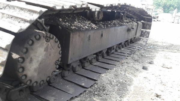 ขายรถขุดPC200-6 ถูกตามสภาพ ไฟฟ้าครบแอร์เย็น