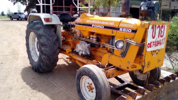 ขายรถไถฟอรด็2คัน6610  4*4คานหน้าคาลาโล่เกียกางแท้ขาย450000  คัน6600ที3มีเล่มพร้อมราคา330000รถ10ล้อเพลาเดียวเครื่องร็อคกี้ขาย195000