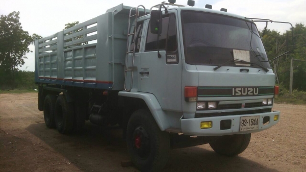 ขายรถสิบล้อดั้ม ISUZU 195 แรงม้า