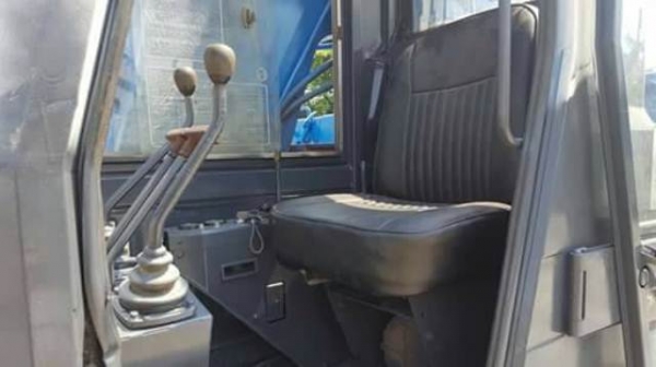 ขายรถเครนตีนตะขาบ 5 ตัน เครื่องดี เอวแน่น ใช้งานได้ทันที ขายรถเครนตีนตะขาบ 5 ตัน เครื่องดี เอวแน่น ใช้งานได้ทันที