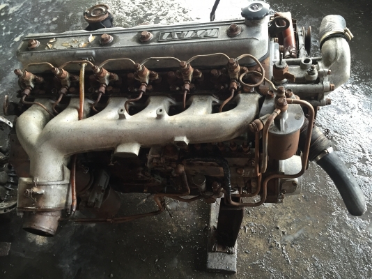 เครื่อง6BB1พร้อมเกียร์