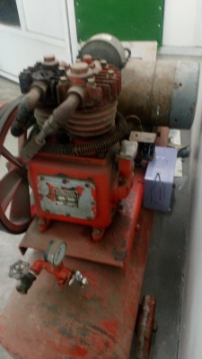 ปั๊มลม fuji 220. ลิตร. 5 hp