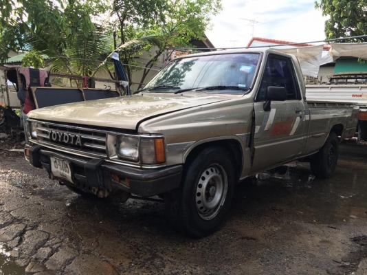 ขาย ปี 88 โตโยต้า ไฮลัก ฮีโร่เครื่องดีเซล 2.4D เดิมๆ บางๆ ไม่เคยทำสี ขาย ปี 88 โตโยต้า ไฮลัก ฮีโร่เครื่องดีเซล 2.4D เดิมๆ บางๆ ไม่เคยทำสี