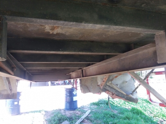 ขายกะบะเหล็กทั้งลูก..สภาพดีมากคับ ก.2 .4 ย.6.2 ครัซซี80ซม.กะบะแข็งแรงคับ