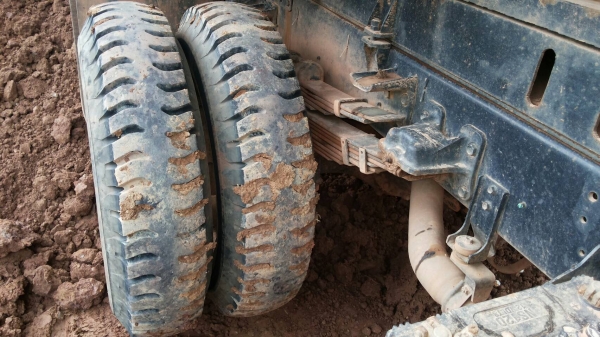 รถอีซูซุ 6 ล้อดั้ม FTR  240 แรงม้า. ปี 54. ( รถวิ่ง 26x,xxx กม. )     สนใจติดต่อ  081 - 6079515