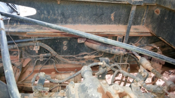 รถอีซูซุ 6 ล้อดั้ม FTR  240 แรงม้า. ปี 54. ( รถวิ่ง 26x,xxx กม. )     สนใจติดต่อ  081 - 6079515