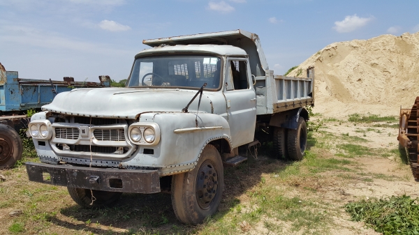 ขายด่วนรถ6ล้อดัมพ์หน้ายาวอีซูซุ เครื่องEH 100 HINO