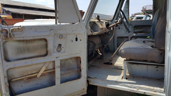 ขายด่วนรถ6ล้อดัมพ์หน้ายาวอีซูซุ เครื่องEH 100 HINO