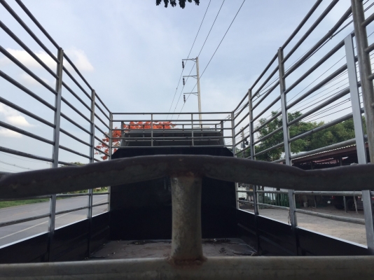 ขาย6ล้อISUZU FRR210 ยูโร3 จดปี55กระบะเหล็กพร้อมคอกยาว5.60เมตร ขาย6ล้อISUZU FRR210 ยูโร3 จดปี55กระบะเหล็กพร้อมคอกยาว5.60เมตร