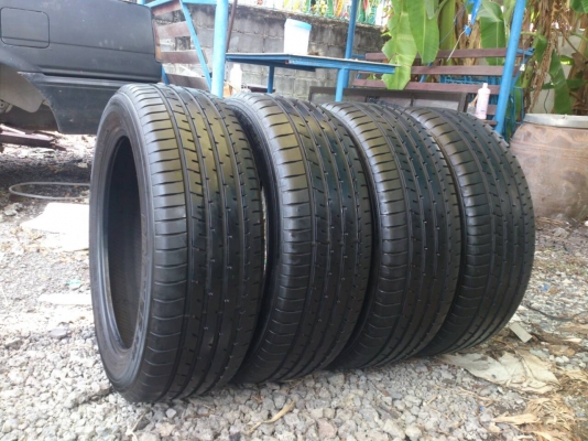 ขายยาง TOYO 225/55R19  MADE IN JAPAN ยางปี13 ดอกยางหนาเต็มสดเท่ากันไม่ร้าวไม่แตกลายสวยๆ จำนวน 1 ชุด
