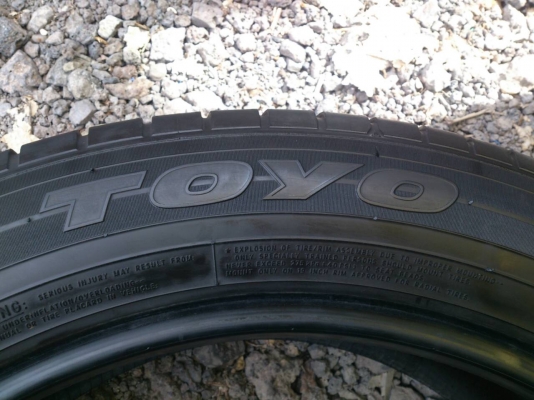 ขายยาง TOYO 225/55R19 MADE IN JAPAN ยางปี13 ดอกยางหนาเต็มสดเท่ากันไม่ร้าวไม่แตกลายสวยๆ จำนวน 1 ชุด ขายยาง TOYO 225/55R19 MADE IN JAPAN ยางปี13 ดอกยางหนาเต็มสดเท่ากันไม่ร้าวไม่แตกลายสวยๆ จำนวน 1 ชุด