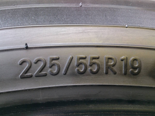 ขายยาง TOYO 225/55R19 MADE IN JAPAN ยางปี13 ดอกยางหนาเต็มสดเท่ากันไม่ร้าวไม่แตกลายสวยๆ จำนวน 1 ชุด ขายยาง TOYO 225/55R19 MADE IN JAPAN ยางปี13 ดอกยางหนาเต็มสดเท่ากันไม่ร้าวไม่แตกลายสวยๆ จำนวน 1 ชุด