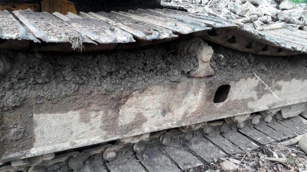 ขายรถแบคโฮ KOMATSU PC60-5 มีที่คีปไม้กับบุ้งกี๋ ราคา 350000