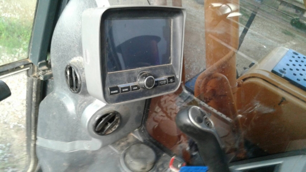 ขายด่วนรถแบคโฮHYUNDAI.220..95..รถทำงานได้4พ้นกั่วชั่วโมง