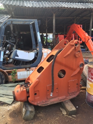 ขายหัวกระแทกใส่กับรถแบคโฮขนาด 200 ขายเหมา 2 หัวราคา 150000