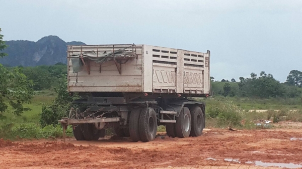 ขายหางพ่วงดัมพ์สามมิตร 3 เพลาปี 2551 ราคา 550000