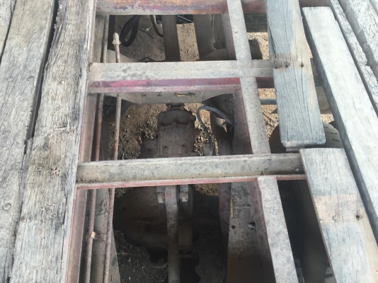 ขายรถบรรทุก 10 ล้อเทรลเลอร์ HINO FM227 220 แรงม้า มีสะพาน ราคา 500000