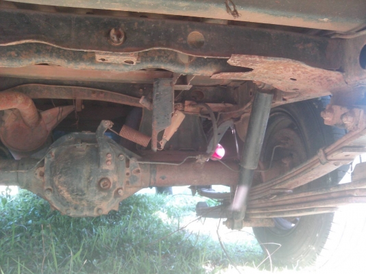 แชสซี Nissan Big-M ช่วงยาว  จอโค้ง  พร้อมช่วงล่าง