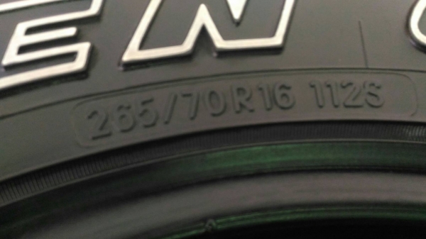 ขายยาง toyo Japan 265/70/16 ปลายปี14 สวยๆครับ