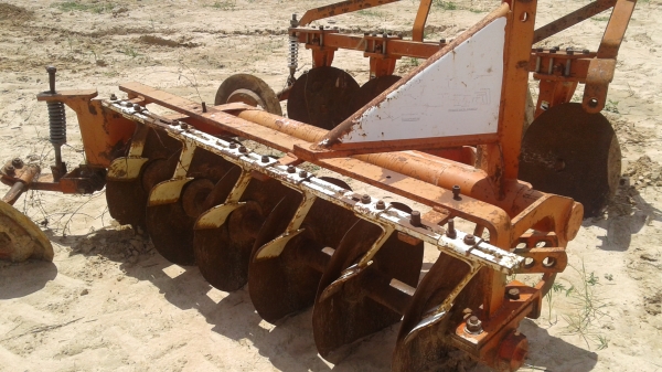 ขายพาน6LCSคู่ก้บพาน4ตราช้าง