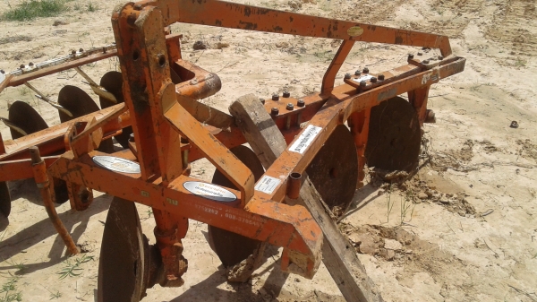 ขายพาน6LCSคู่ก้บพาน4ตราช้าง