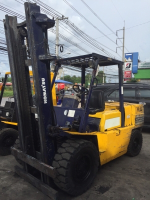 รถฟอร์คลิฟท์ KOMUTSU FD35-4t รถฟอร์คลิฟท์ KOMUTSU FD35-4t