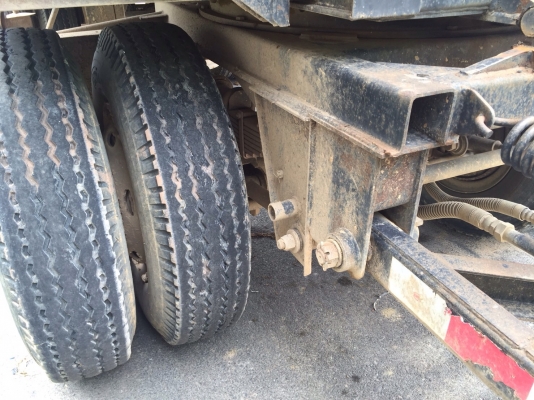 ขายดาวน์ รถสิบล้อดั้ม 360 ปี 57 ราคา 850,000 บาท. แม่ลูก