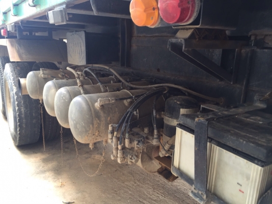 ขายดาวน์ รถสิบล้อดั้ม 360 ปี 57 ราคา 850,000 บาท. แม่ลูก