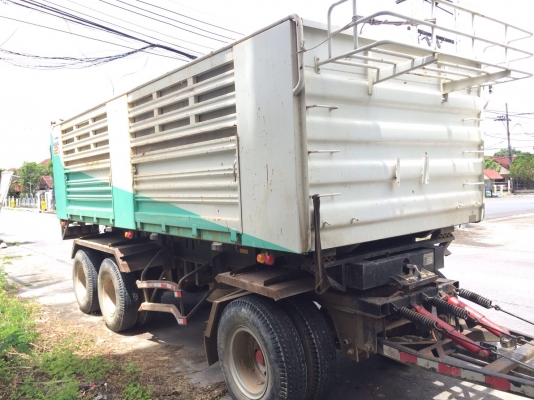 ขายดาวน์ รถสิบล้อดั้ม 360 ปี 57 ราคา 850,000 บาท. แม่ลูก