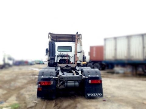 รถ Volvo หัวลาก 10 ล้อ