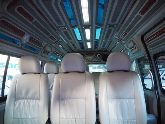 TOYOTA COMMUTER 2.5D4D MT ปี 2009 TOYOTA COMMUTER 2.5D4D MT ปี 2009