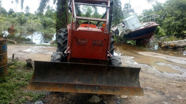 รถไถ KUBOTA  L4508. ( รถทำงาน 2,xxx ชม. )    สนใจติดต่อ  081 - 6079515