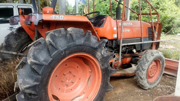 รถไถ KUBOTA  L4508. ( รถทำงาน 2,xxx ชม. )    สนใจติดต่อ  081 - 6079515