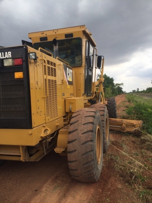 รถเกรด CAT 140 K.    สนใจติดต่อ  081 - 6079515