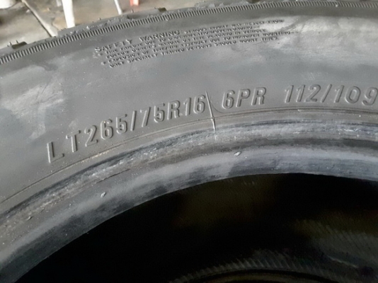 Maxxis Bighorn 265/75/16 ปี13 สภาพสวยๆ 1ชุด