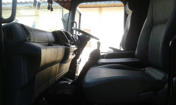 รถฮีโน่ 10 ล้อดั้ม FM1A  330 แรงม้า ปี 53.  ( ขาย แม่ , ลูก. )    สนใจติดต่อ  081 - 6079515