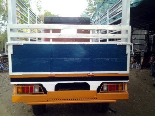 รถ ตุ๊กๆ เครื่องมิตซู 18 แรง