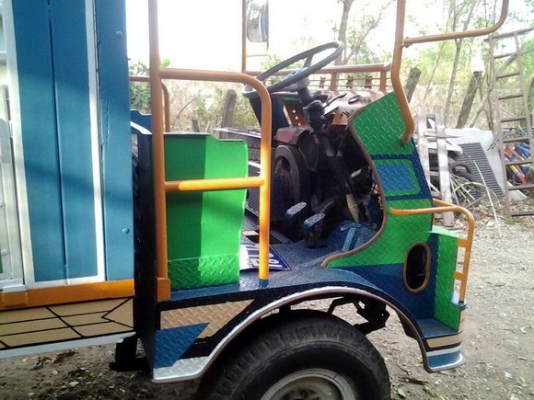 รถ ตุ๊กๆ เครื่องมิตซู 18 แรง