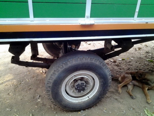 รถ ตุ๊กๆ เครื่องมิตซู 18 แรง