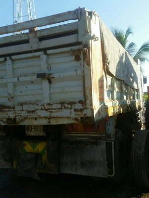 รถสิบล้อพ่วง ฮีโน่ FM2K เเม่ดั้มลูกไม่ดั้ม ปีจดทะเบียน 2545 รถสิบล้อพ่วง ฮีโน่ FM2K เเม่ดั้มลูกไม่ดั้ม ปีจดทะเบียน 2545