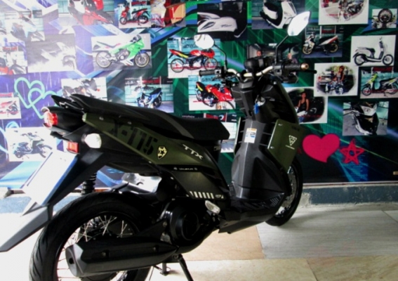 TTX  สีเขียวดำ ลายทหาร ลิมิเต็ด  หัวฉีด กระบอกสูบ DiASil ช่วยประหยัดน้ำมันขั้นเทพ  แถม 3 รายการ