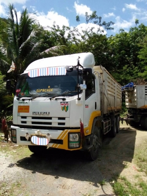 Isuzu  300ปี55 ติดต่อ 080-1405528