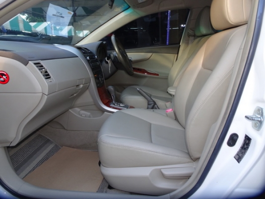 TOYOTA ALTIS 2.0V AT ปี 2010