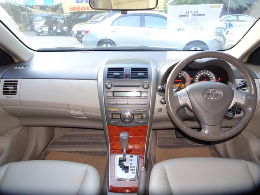 TOYOTA ALTIS 2.0V AT ปี 2010