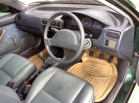 TOYOTA SOLUNA 1.5 XLi 2001