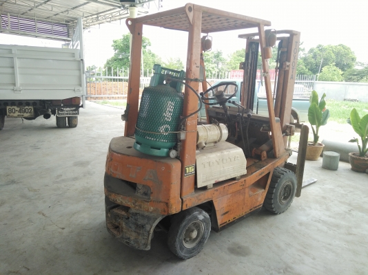 ขับรถ โฟคลิป โตโยต้า ขนาด 1.5 ตันปรับราคา55000รถใช้งานปกติคับ